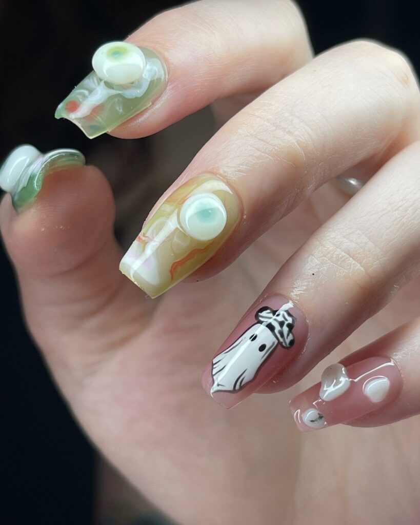 Trendy Short Coffin Nail Designs to Inspire You in 2024 ⚰️ 45 Sparkling Accents