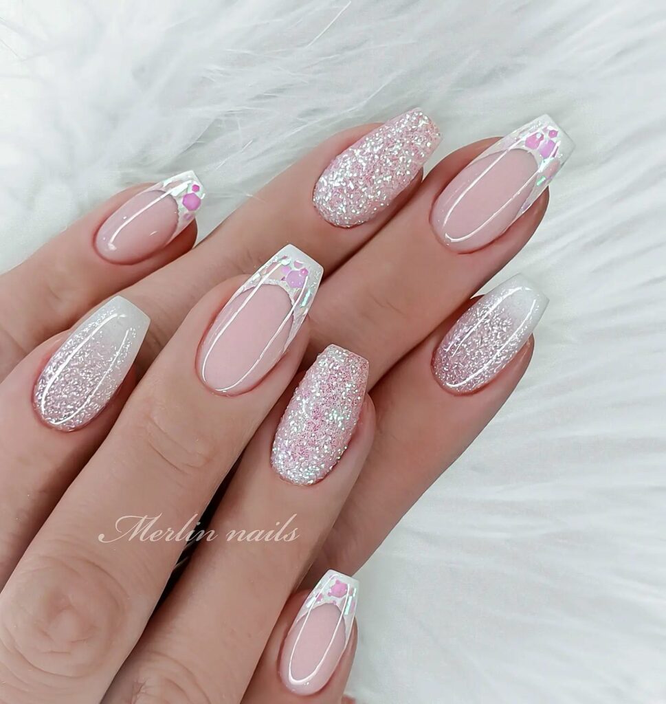 Transition Gracefully with 20 Christmas Ombré Nail Ideas in 2024 21 Sparkling Coffin White Christmas Ombré Nails