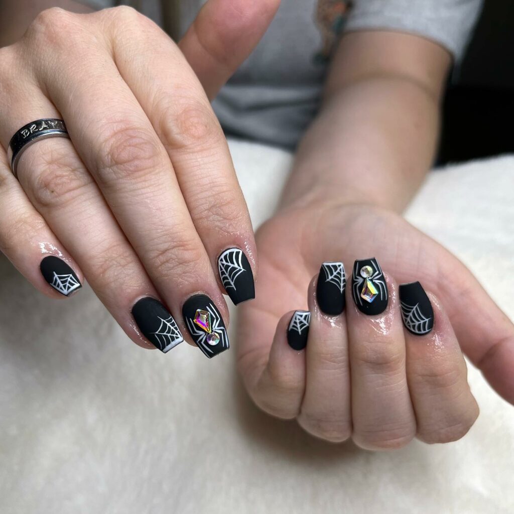 Trendy Short Coffin Nail Designs to Inspire You in 2024 ⚰️ 43 Spiderweb Short Coffin Nails