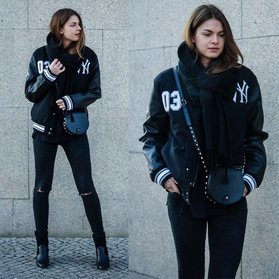 25 Trendy Winter Outfits for Teenage Girls in 2024 11 Sporty Style