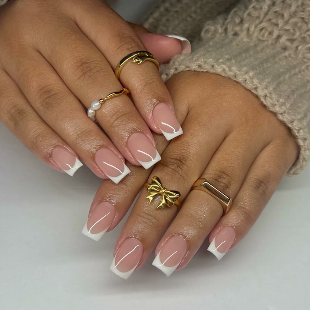 Discover 40 Short White Nail Designs for 2024 22 Square short white nails