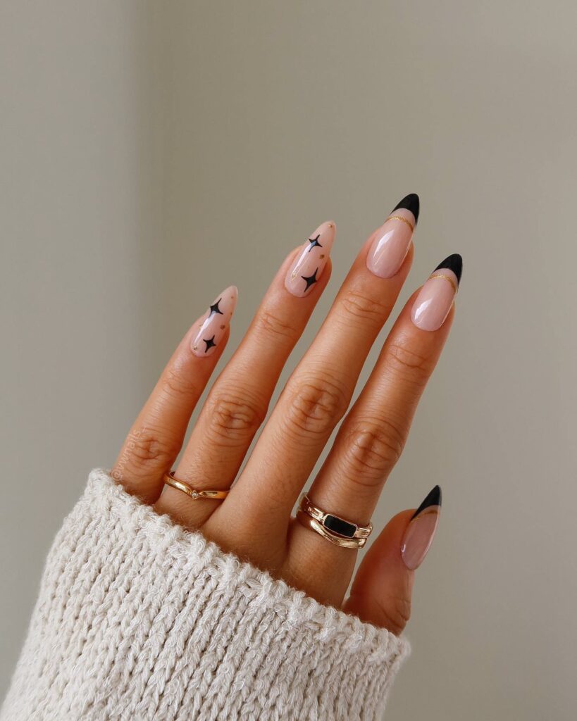 40 Latest New Year’s Nail Art Ideas To Try In 2024 20 Starry nails
