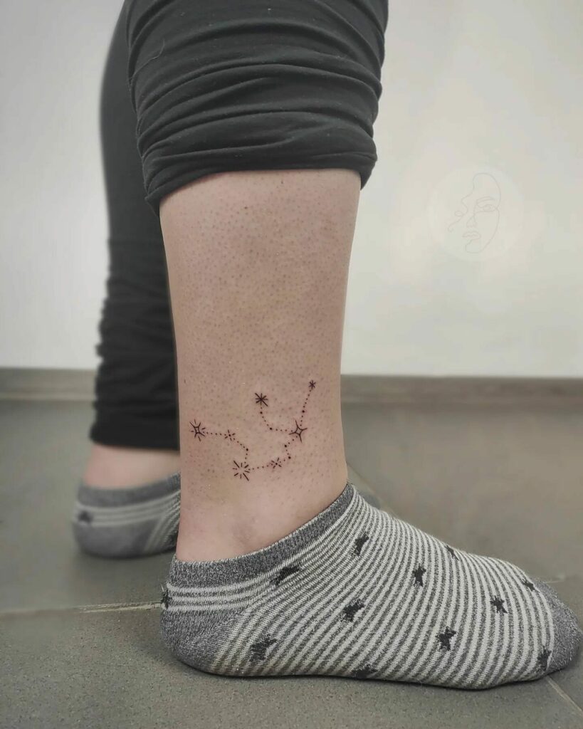 10+ Male Aquarius Tattoo Ideas That Will Blow Your Mind! 20 Stars Male Meaningful Aquarius Tattoo