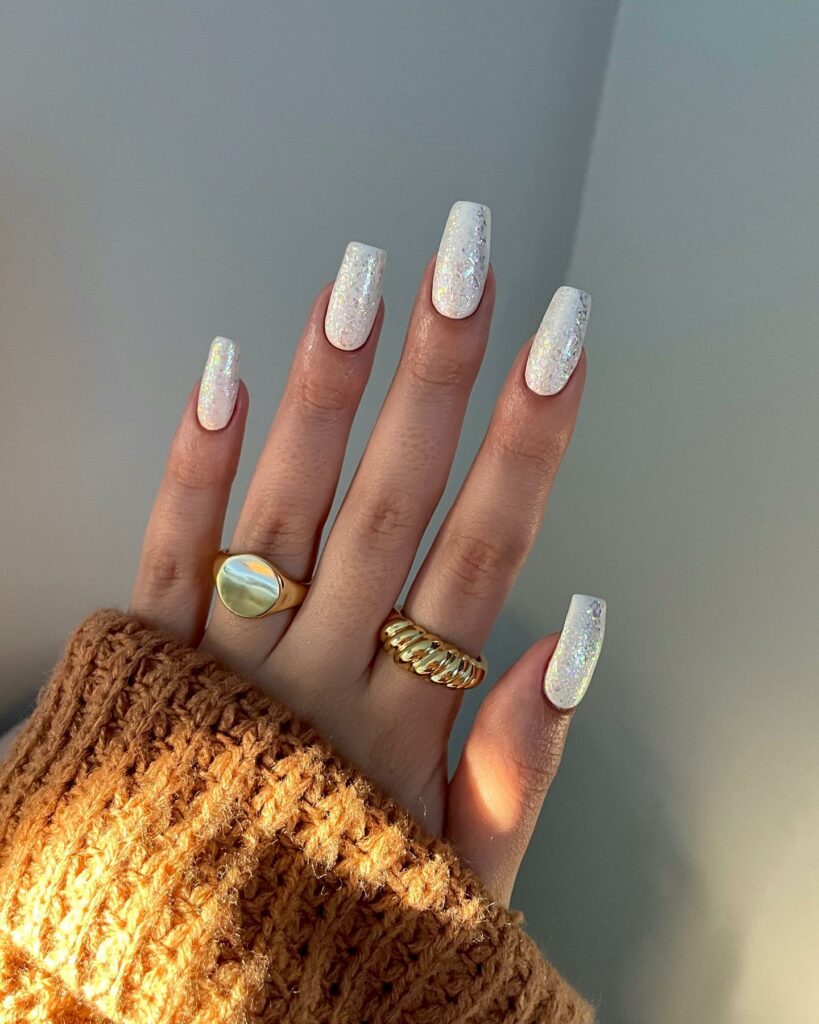 Captivating Cat-Eye Nail Designs to Try in 2024 π» 51 Sunrise Serenade