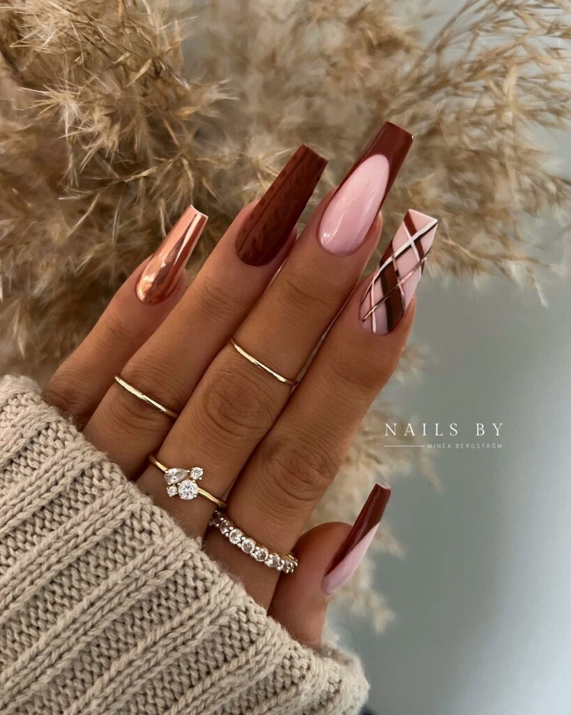 20 Latest Brown Chrome Nails Ideas To Try In 2024! 19 Cozy Sweater Brown Chrome Nails