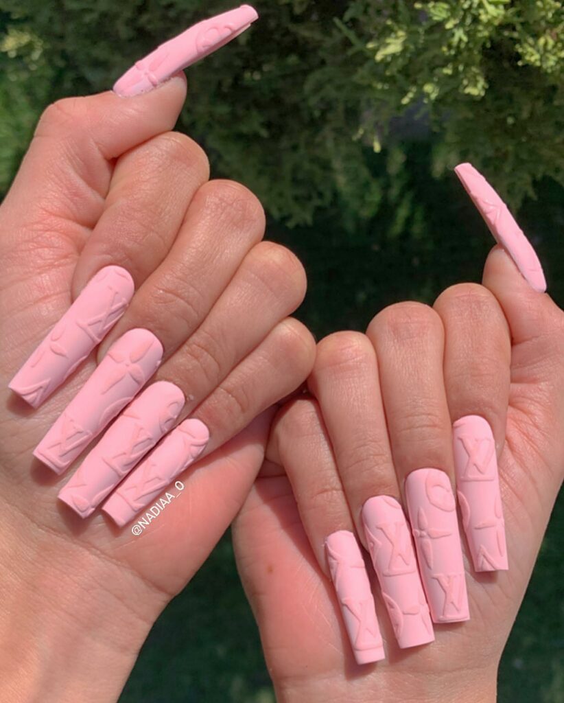 25 Latest Louis Vuitton Nails To Try In 2024 23 Sweater-Inspired Ombré Nails with Louis Vuitton Touch