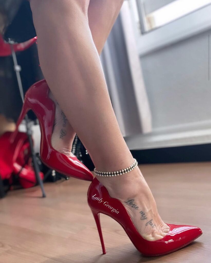 11+ Tattoo On Side Of Foot Designs That Will Blow Your Mind! 16 Tattoo Quotes On Side Of Foot