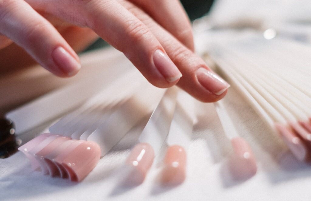 Quick Fixes for Broken Acrylic Nails in 2024 🔧 11 The Acrylic Armor