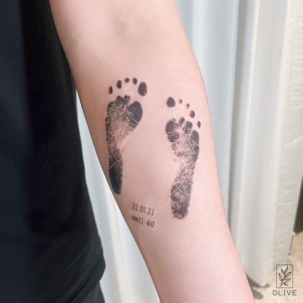 10+ Baby Tattoo For Mom Ideas That Will Blow Your Mind! 13 The Baby Footprint Tattoo Ideas For Mom