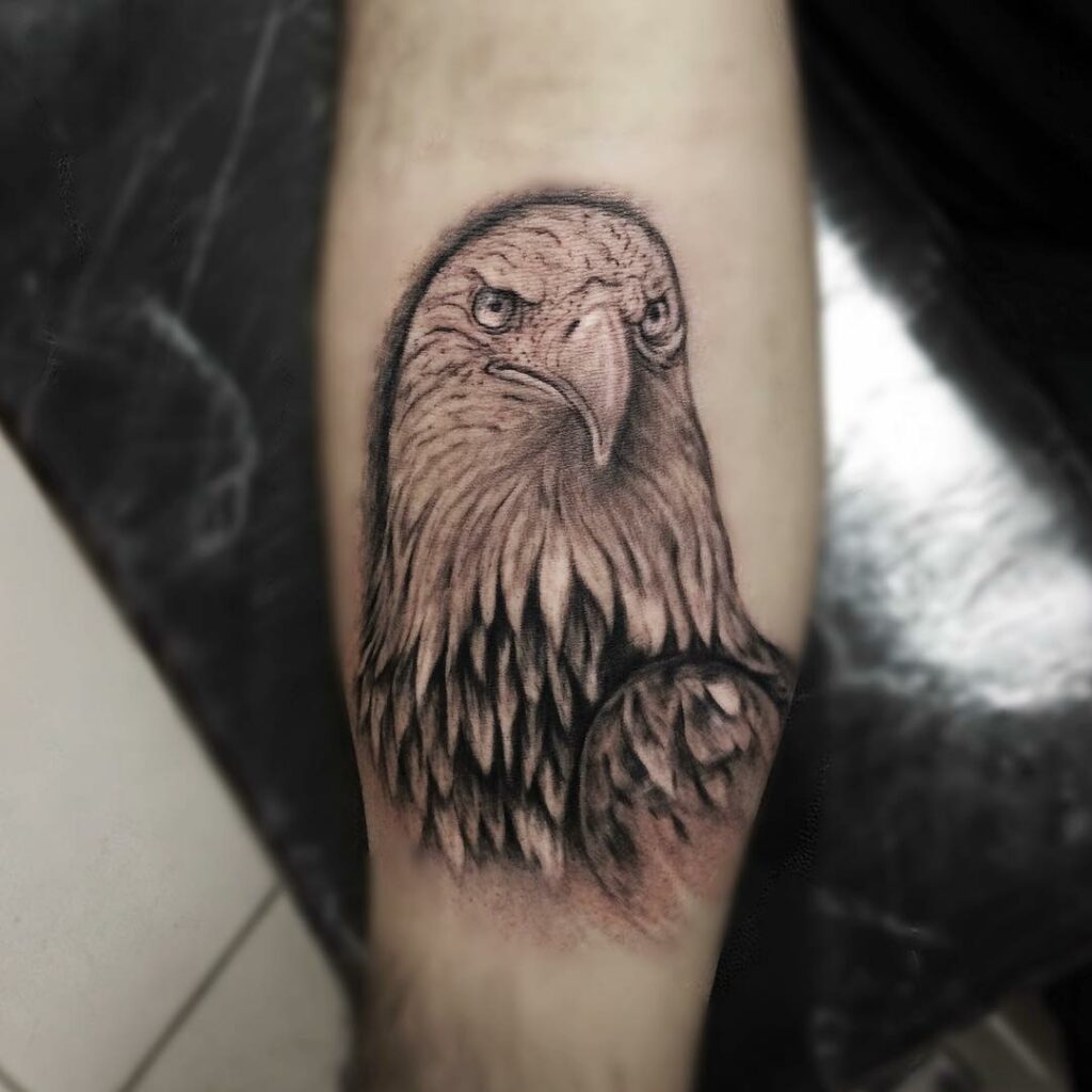 11+ American Traditional Eagle Tattoo Ideas That Will Blow Your Mind! 15 The Eagle Head Tattoo