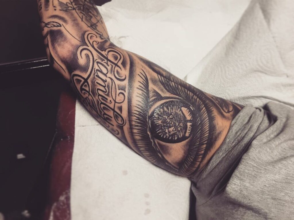 16 Latest Apple Tattoos To Inspire You In 2024! 16 The Metaphorical 'Apple Of My Eye' Tattoo