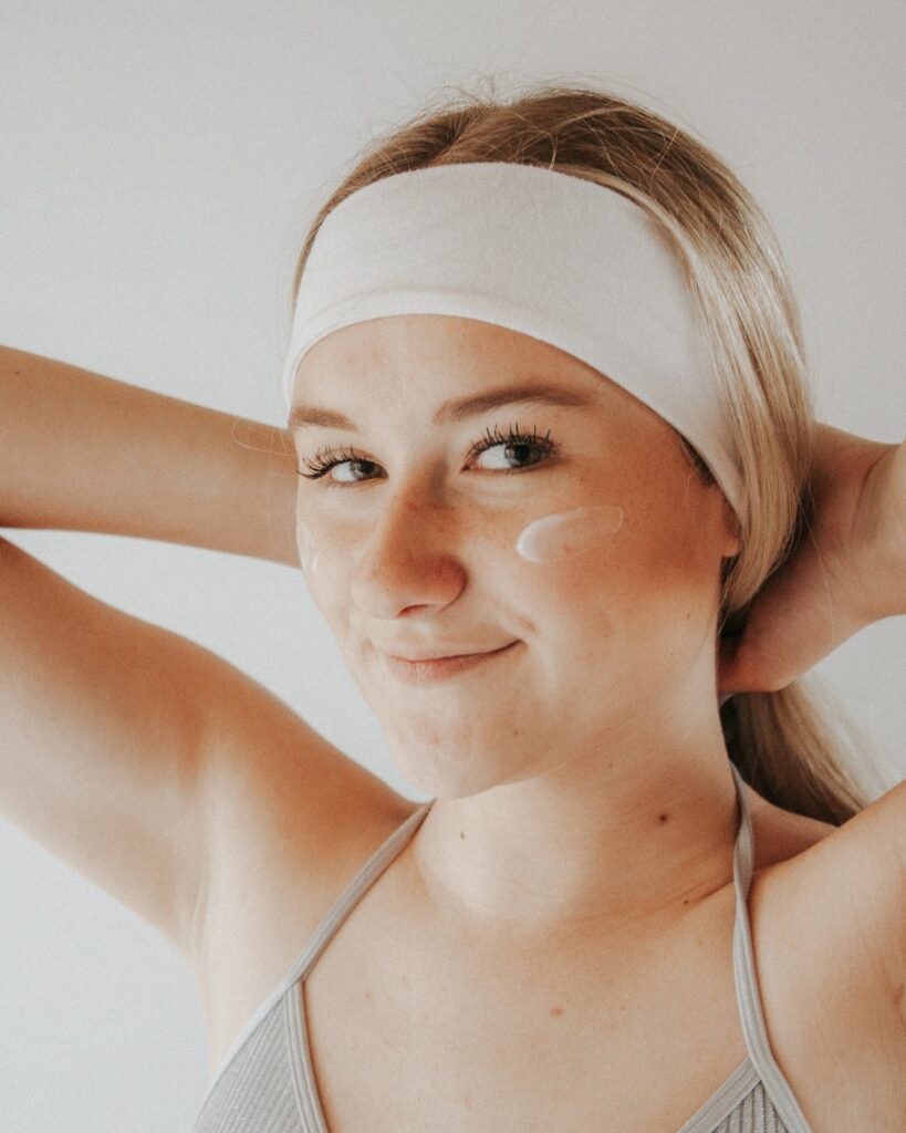 Unlock the Secret to Optimal Skincare: Mastering the Art of Applying Products on Damp Skin 14 The Science Behind the Glow