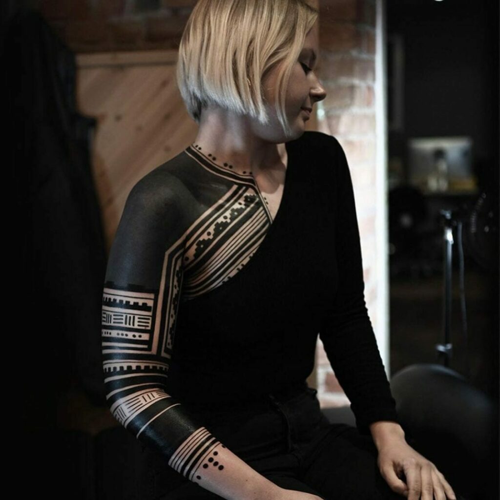 11+ Female Simple Tribal Tattoo Ideas That Will Blow Your Mind! 12 The Shoulder Tribal Piece Samoan Tribal Tattoo