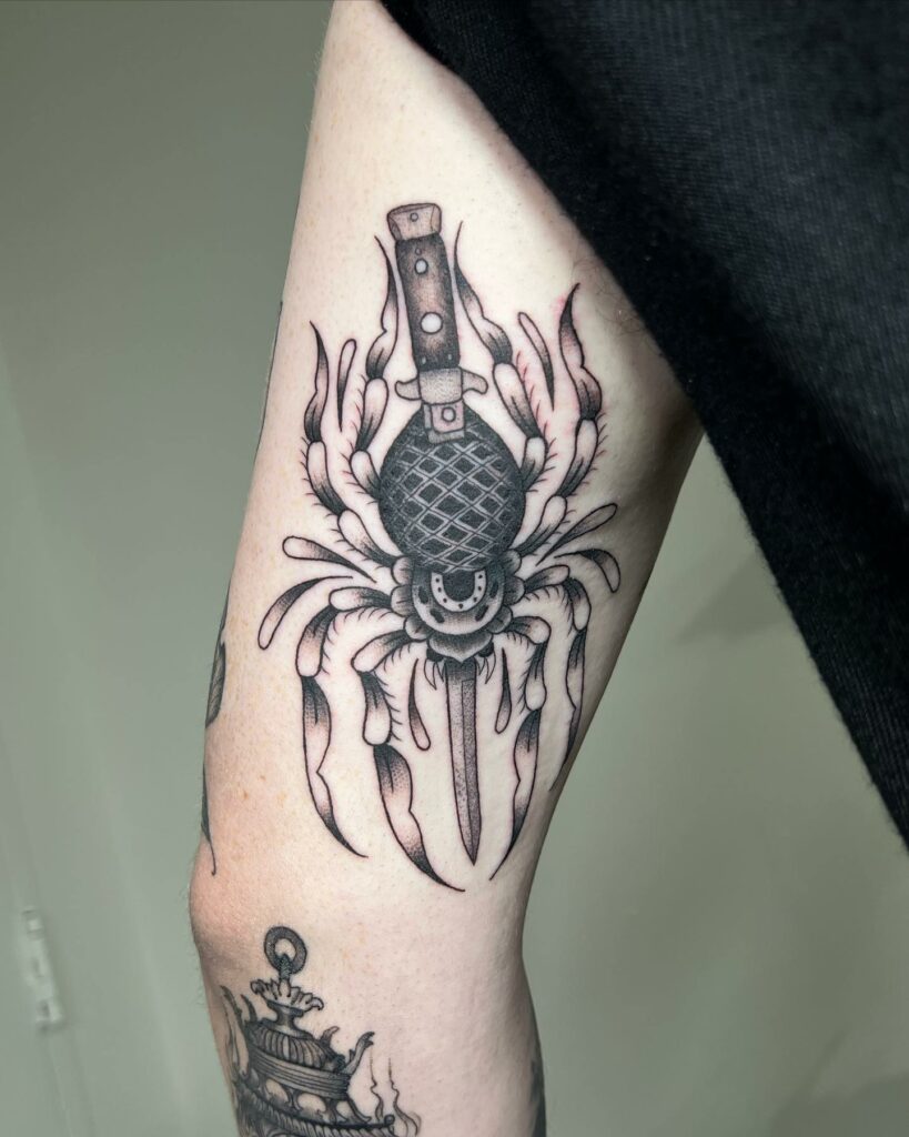 11+ Traditional Black Widow Tattoo Ideas That Will Blow Your Mind! 20 The Traditional Black Widow and Dagger Tattoo