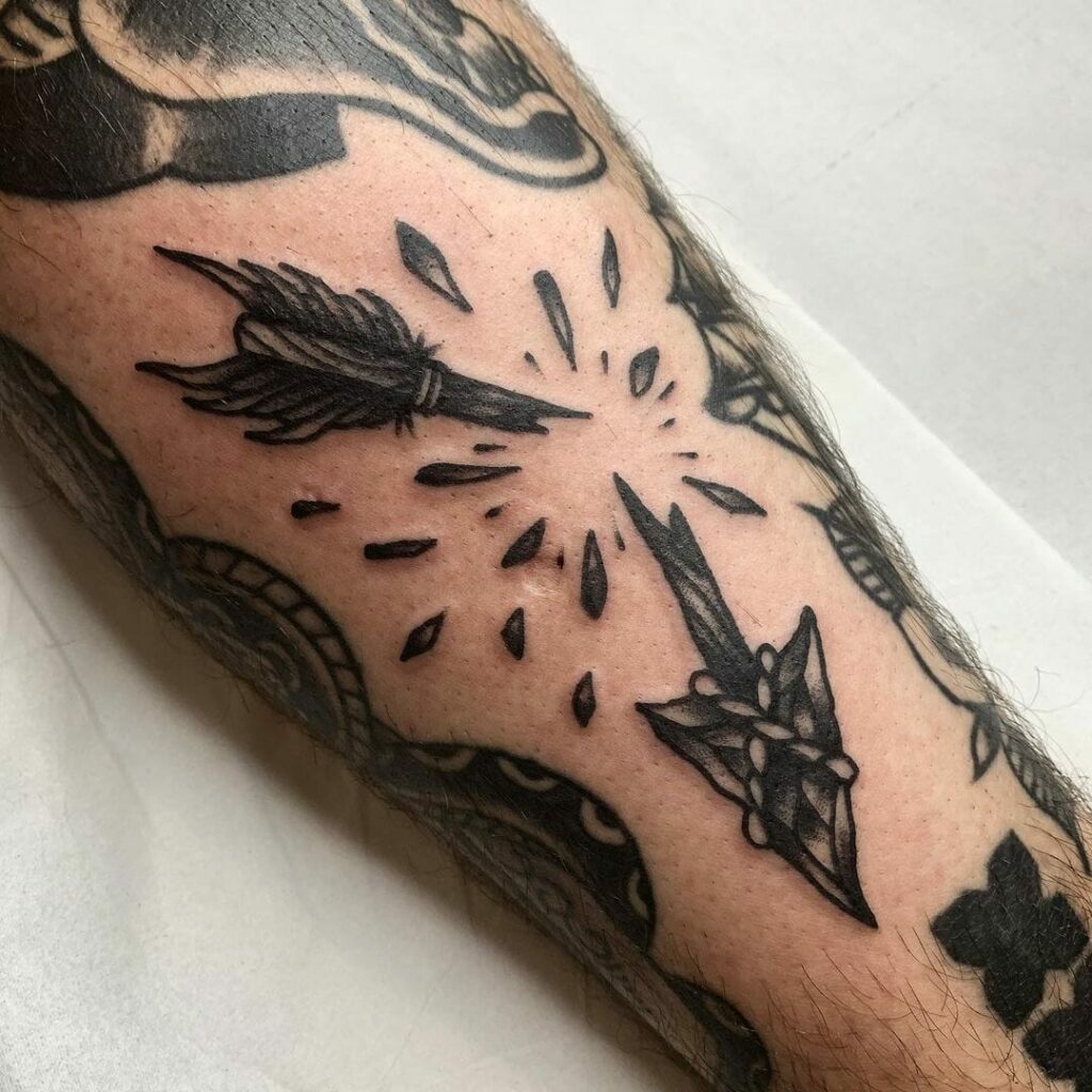 15+ Best Broken Arrow Tattoo Ideas To Inspire You! 16 Traditional Broken Arrow Tattoo