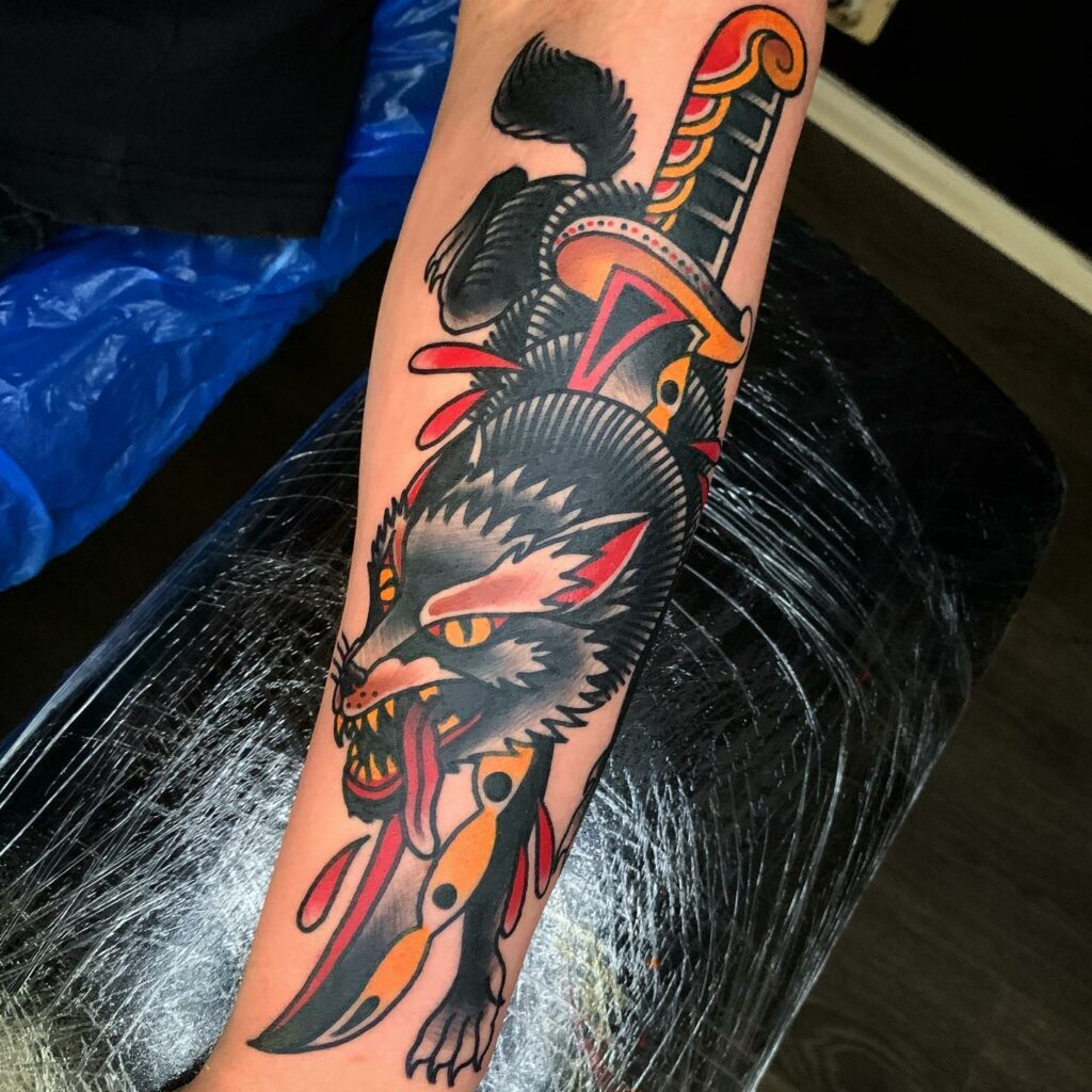 11+ Wolf Half Sleeve Tattoo Ideas That Will Blow Your Mind! 18 Traditional Wolf Tattoo