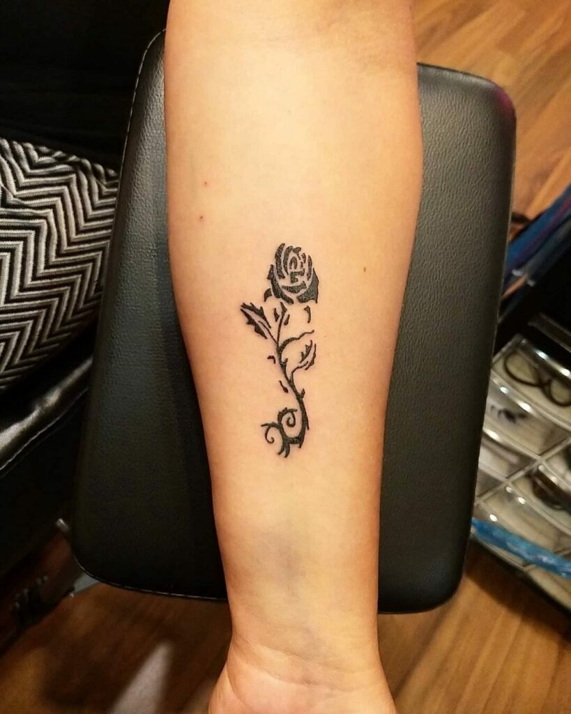 11+ Tribal Rose Tattoo Ideas You Have To See To Believe! 10 Tribal Rose Tattoo