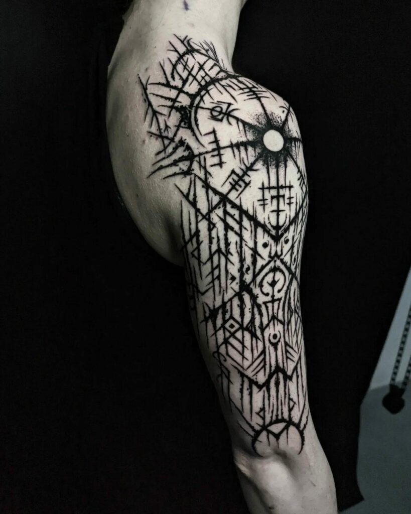 22+ Shoulder Tattoo For Men Ideas To Inspire You! 21 Tribal Shoulder Tattoos For Men