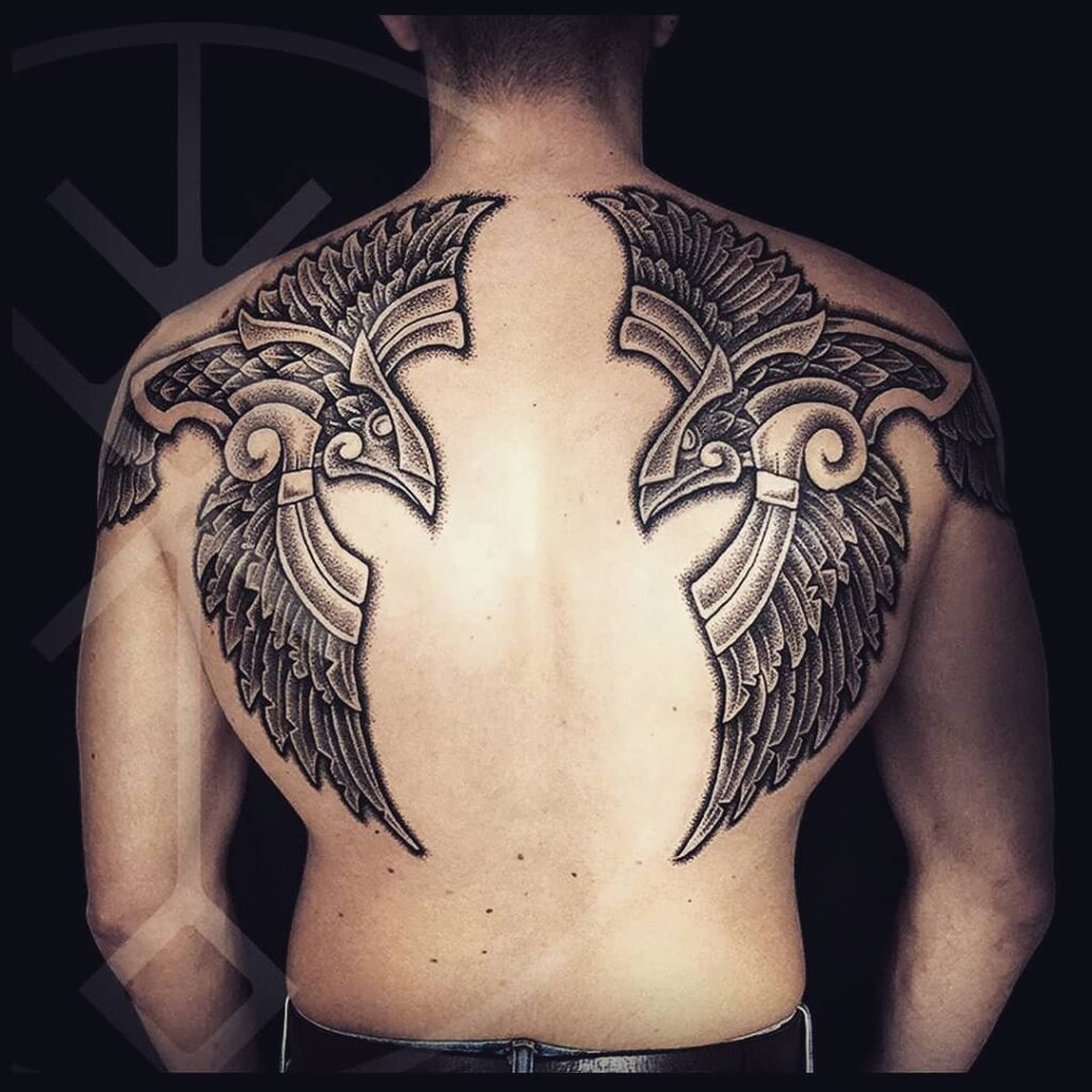 10+ Hugin And Munin Tattoo Ideas That Will Blow Your Mind! 18 Unique And Detailed Shoulder Tattoo Design Of Huginn & Muninn