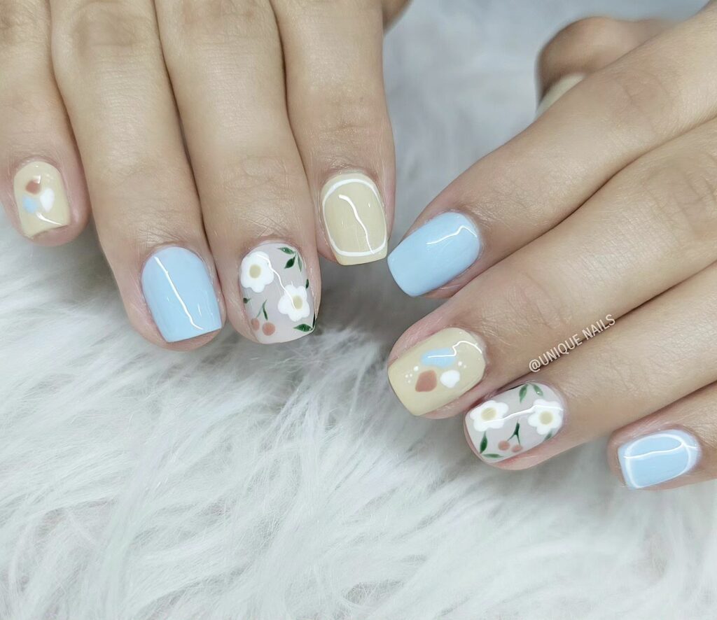 Trendy Short Coffin Nail Designs to Inspire You in 2024 ⚰️ 46 Unique Nail Idea