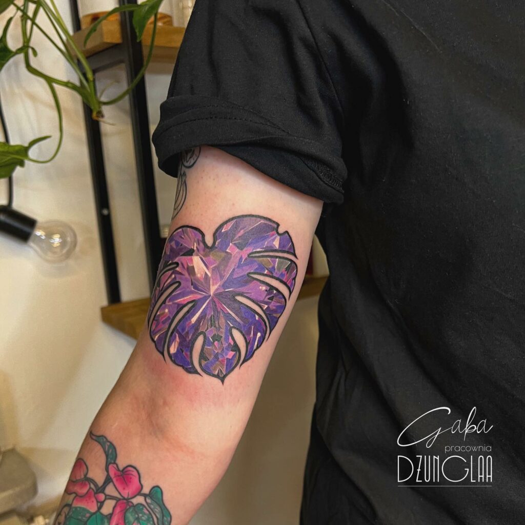 11+ Diamond Tattoo Drawing Ideas That Will Blow Your Mind 19 Unique Tattoo Diamond Drawing In Leaf