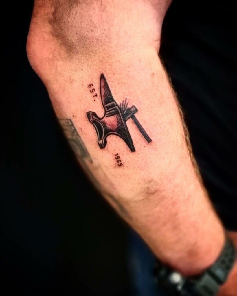 11 Latest Anvil Tattoos To Inspire You In 2024! 19 Using Anvil Tattoos To Commemorate Special Dates