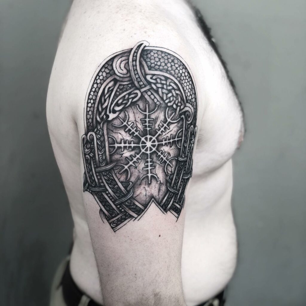 10+ Norse Rune Tattoo Ideas That Will Blow Your Mind! 15 Valknut Tattoo
