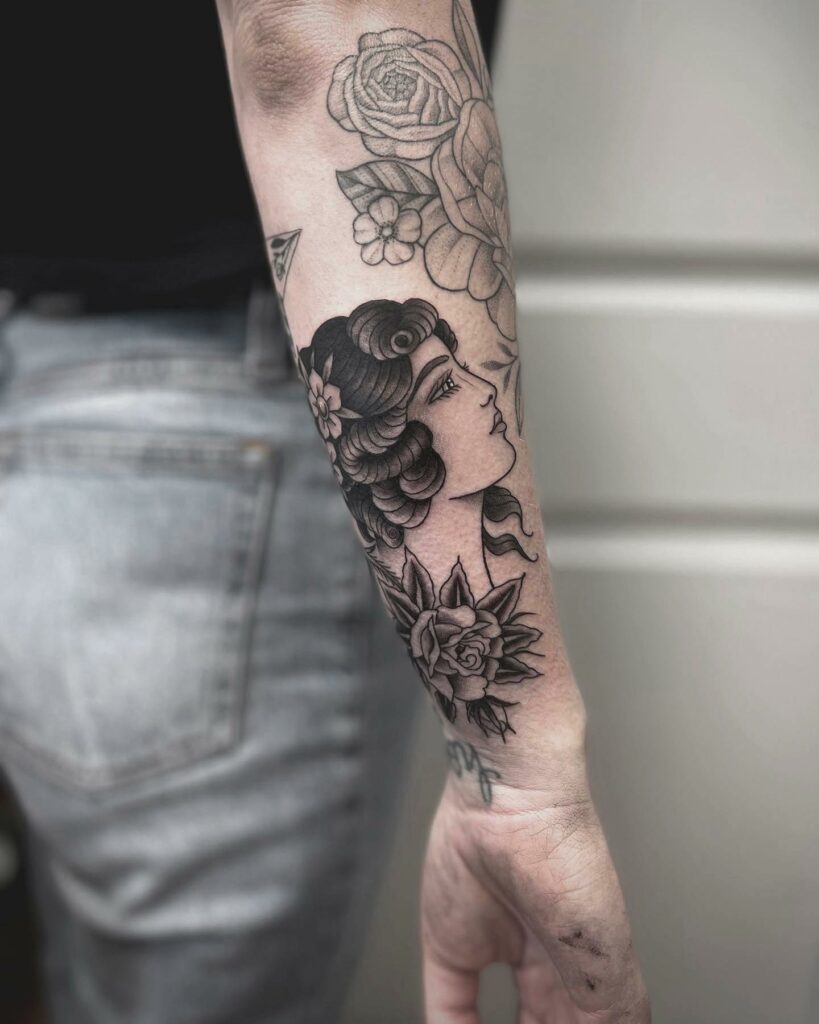 10+ Traditional Lady Head Tattoo That Will Blow Your Mind! 16 Vintage Lady Head Tattoo With Rose Motifs