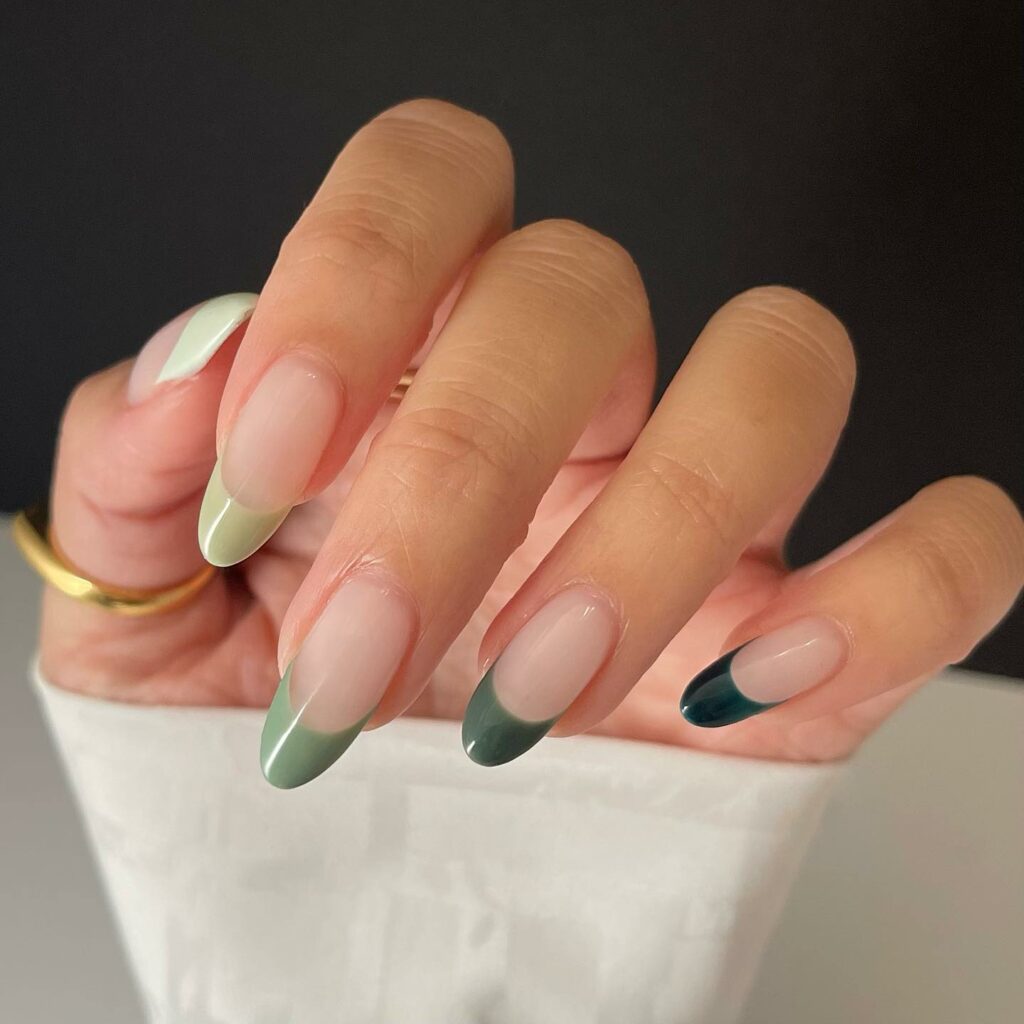 Feel the Nature with 31 Forest Green Nail Designs in 2024 33 Gradient Forest Green Nails