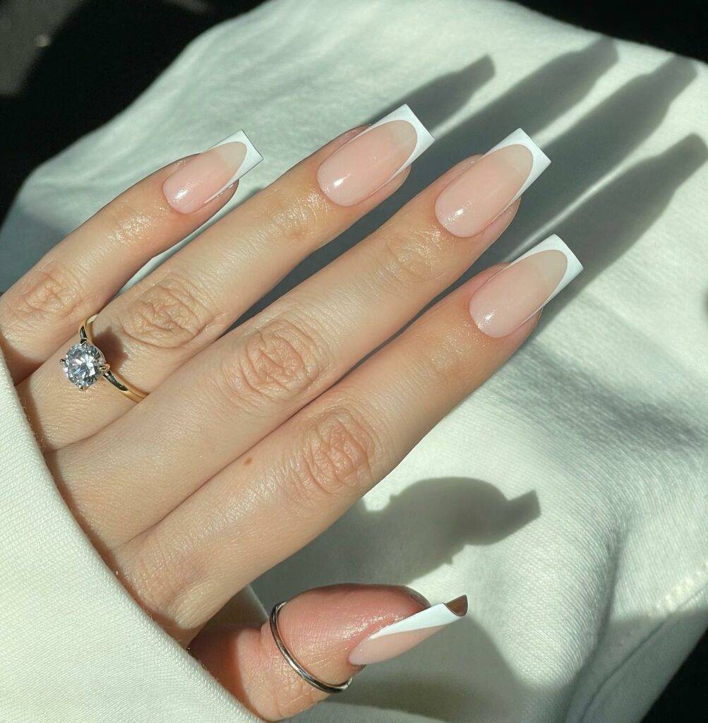 22 Latest Preppy Nail Ideas To Try In 2024! 26 Timeless White French Tips in Preppy Nails