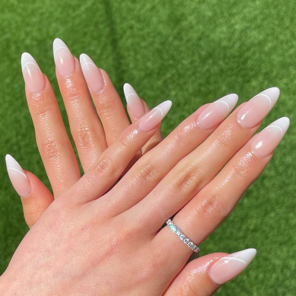 Rock 25 Chic White Almond Nail Designs in 2024 17 White Almond Nails in Ombre Shades