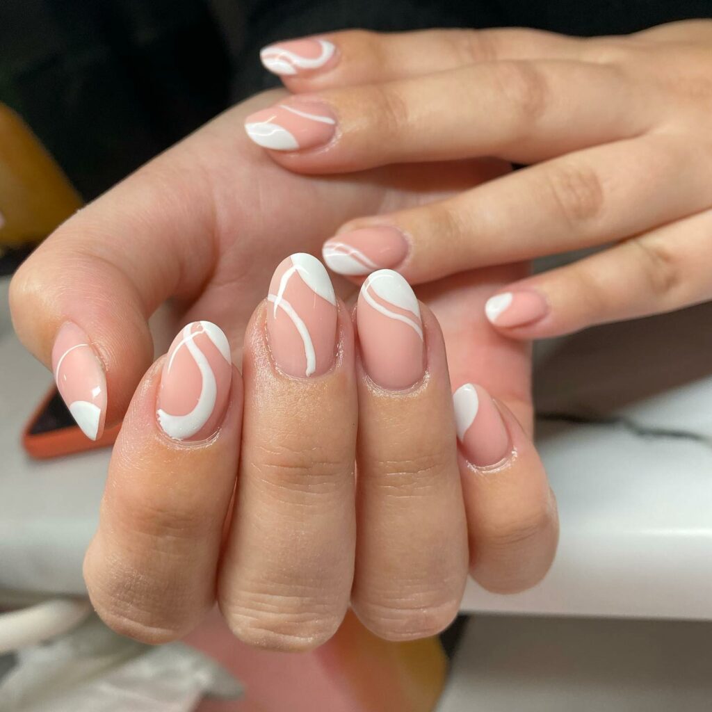 Natural-Looking Nail Ideas to Inspire You in 2024 π
14 White Outlines