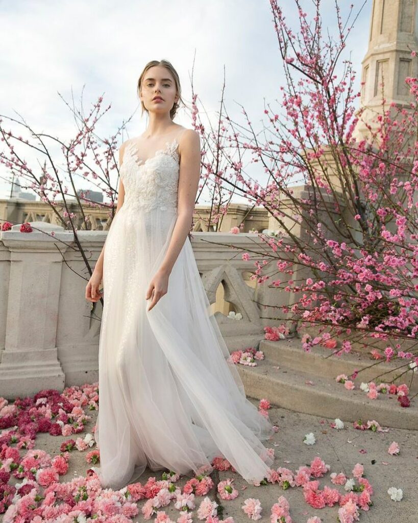 What to Wear to a White Party 15 White Satin Gown