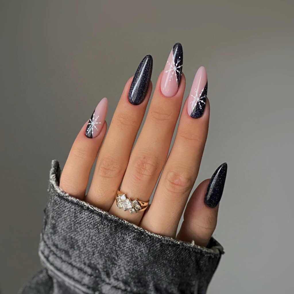 Keep it Classic with 20 Black and White Christmas Nails in 2024 10 Winter Black and White Christmas Nails