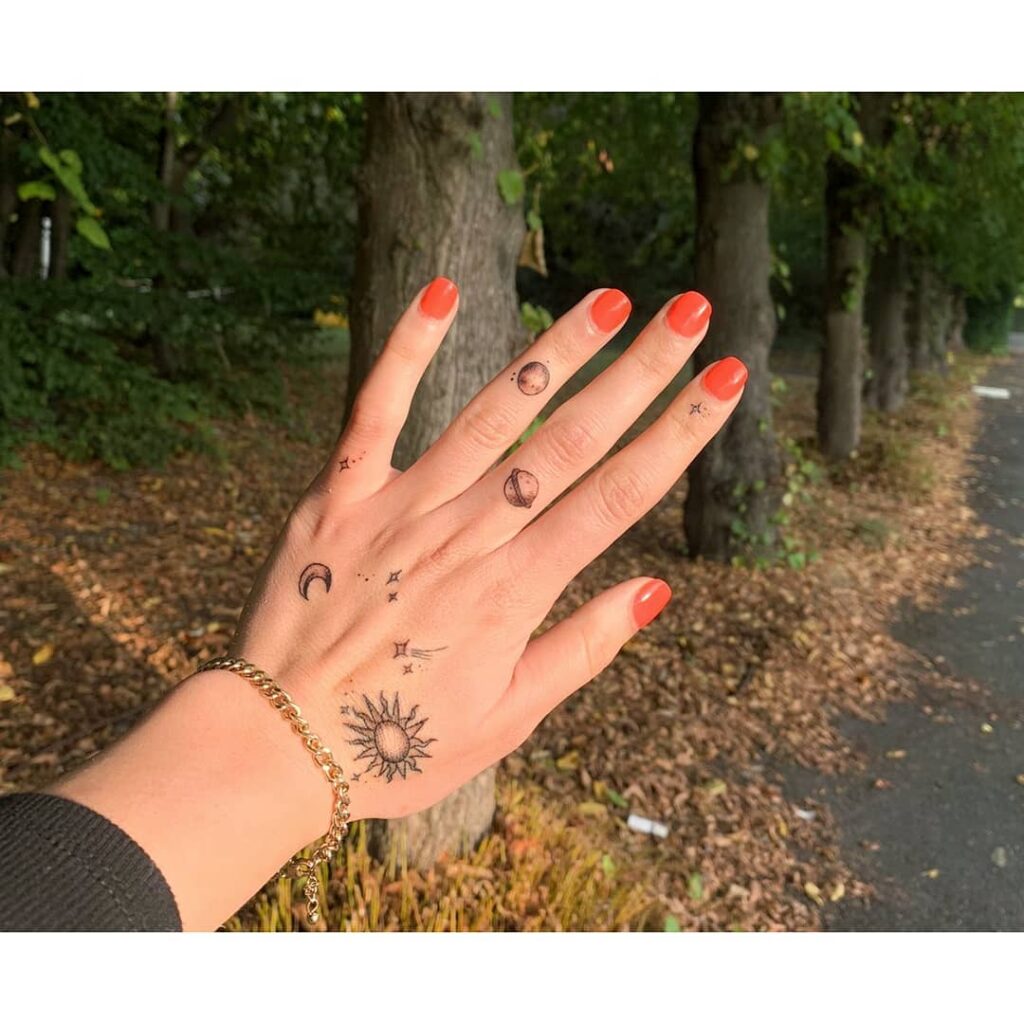 24 Latest Finger Tattoo Ideas To Try In 2024 17 Wonderful Finger Tattoos With Cute Symbols