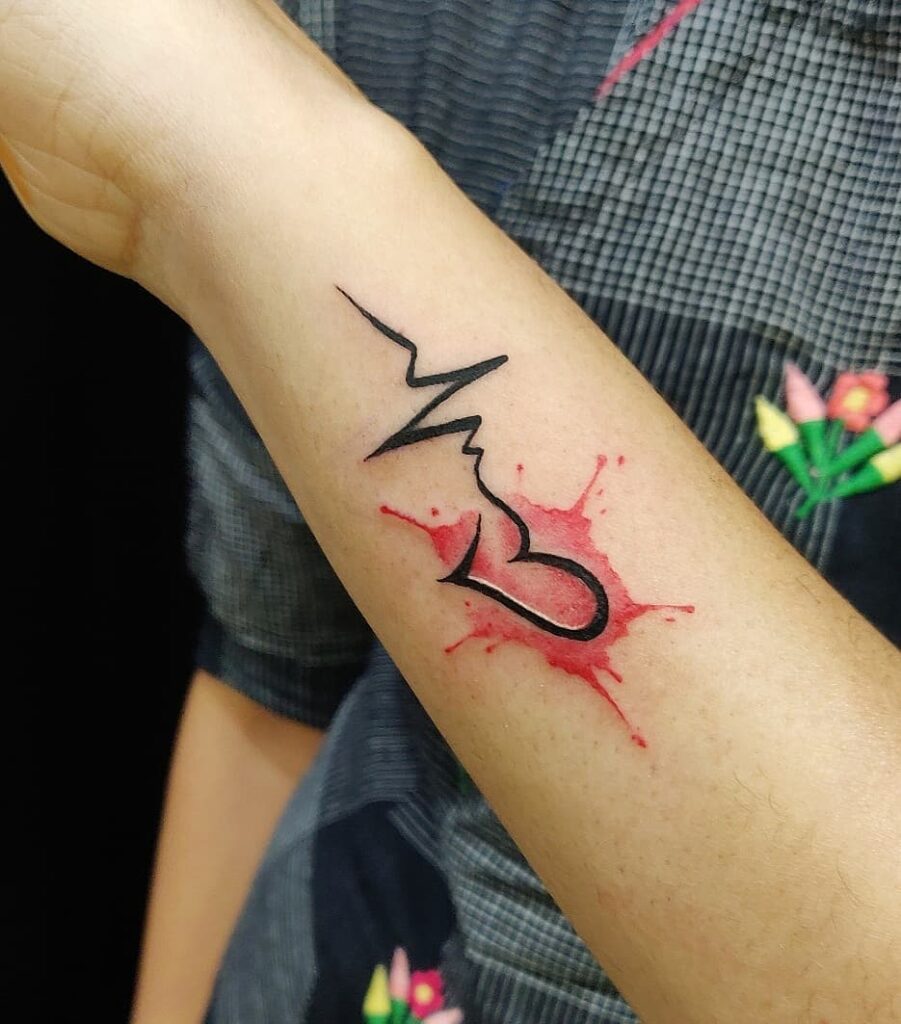 11+ Meaningful Heart Beat Tattoo Ideas That Will Blow Your Mind! 15 Wrist Tattoos With Heartbeat Design