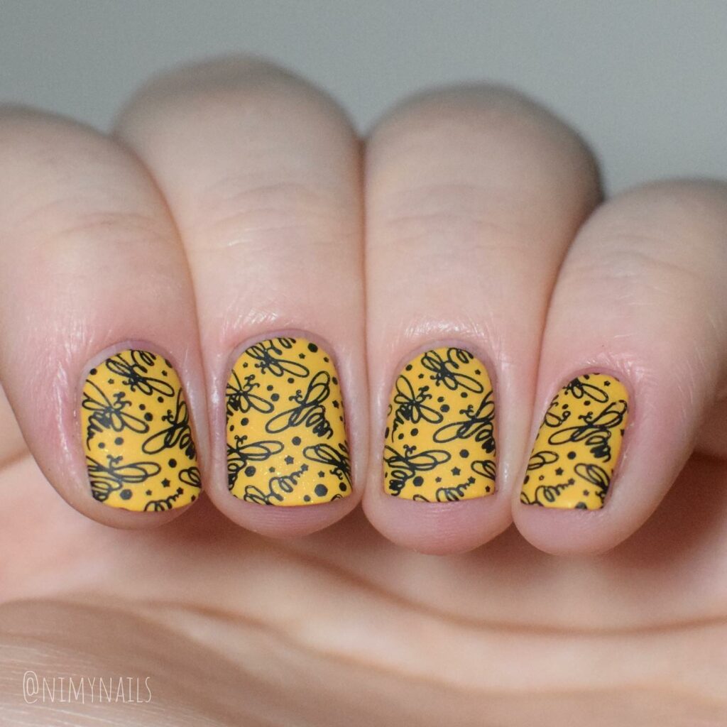 50 Latest February Yellow Nail Designs To Try in 2024! 54 Yellow Nails with Abstract Bee Illustrations
