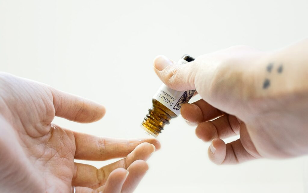 10 Benefits Of Sesame Oil For Skin & How To Use It 17 Your Sesame Oil Skincare Routine