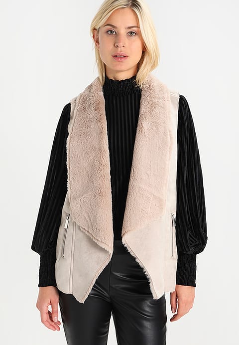 Zalando Dorothy Perkins SHEARLING – Waistcoat – light brown – £32.99 Zalando Dorothy Perkins SHEARLING - Waistcoat - light brown