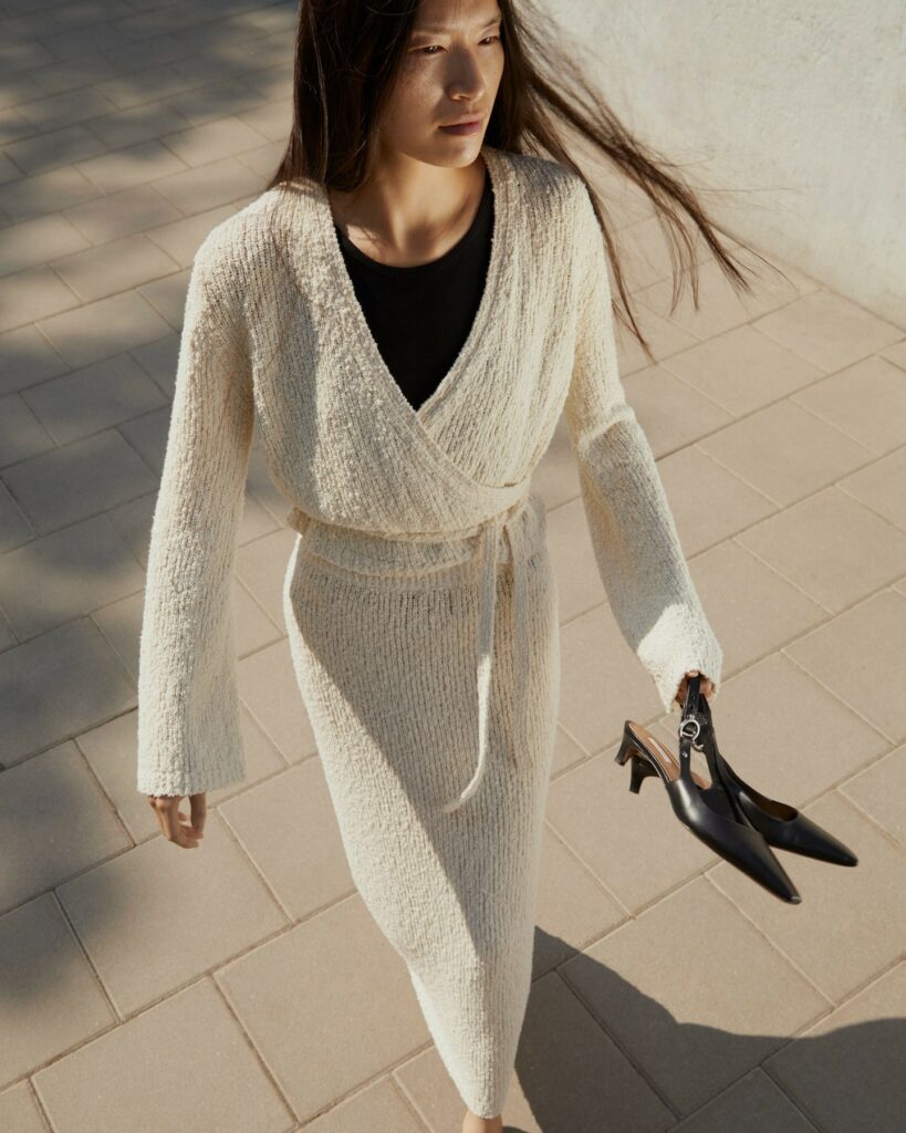 20+ Cool Brands Like Everlane - Updated for 2024 32 arketofficia