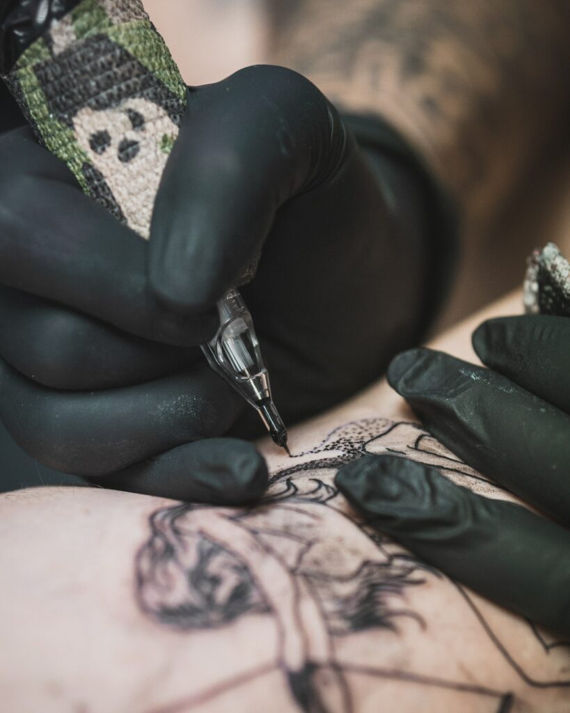 How Many Needles In A Tattoo Gun? 12 Needles In A Tattoo Gun
