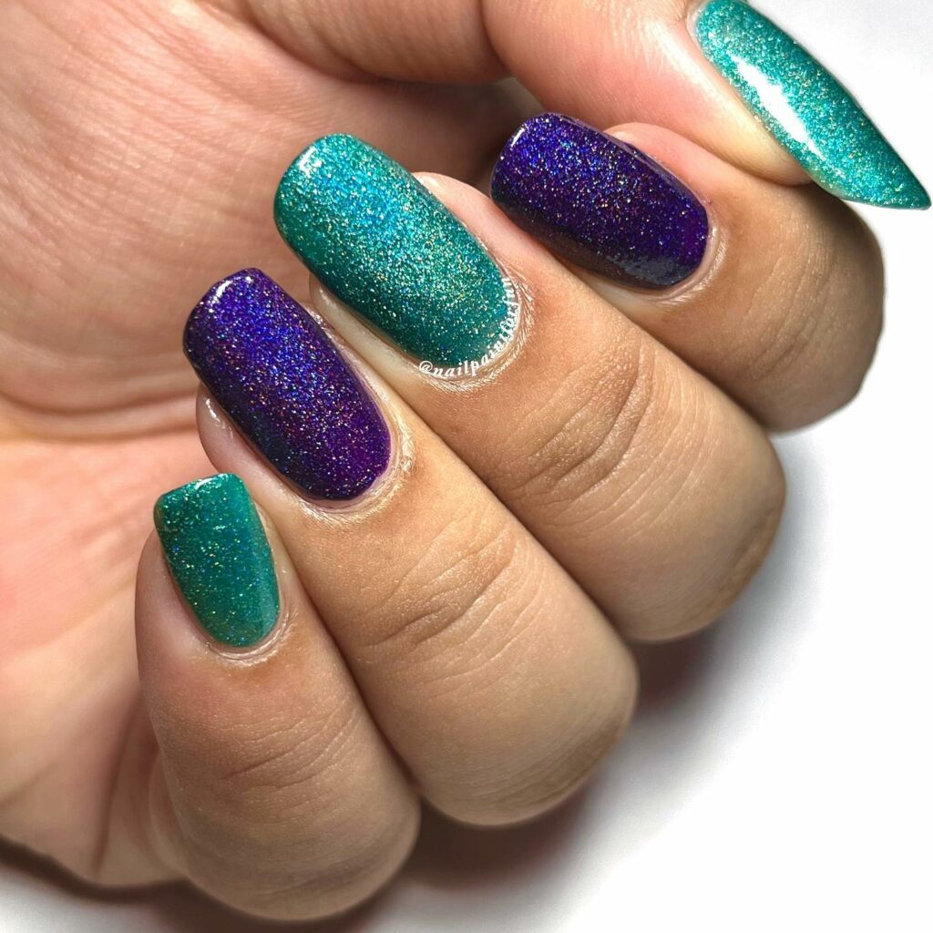 37 Latest Teal Nail Designs To Try In 2024! 34 Glittery Teal Nails
