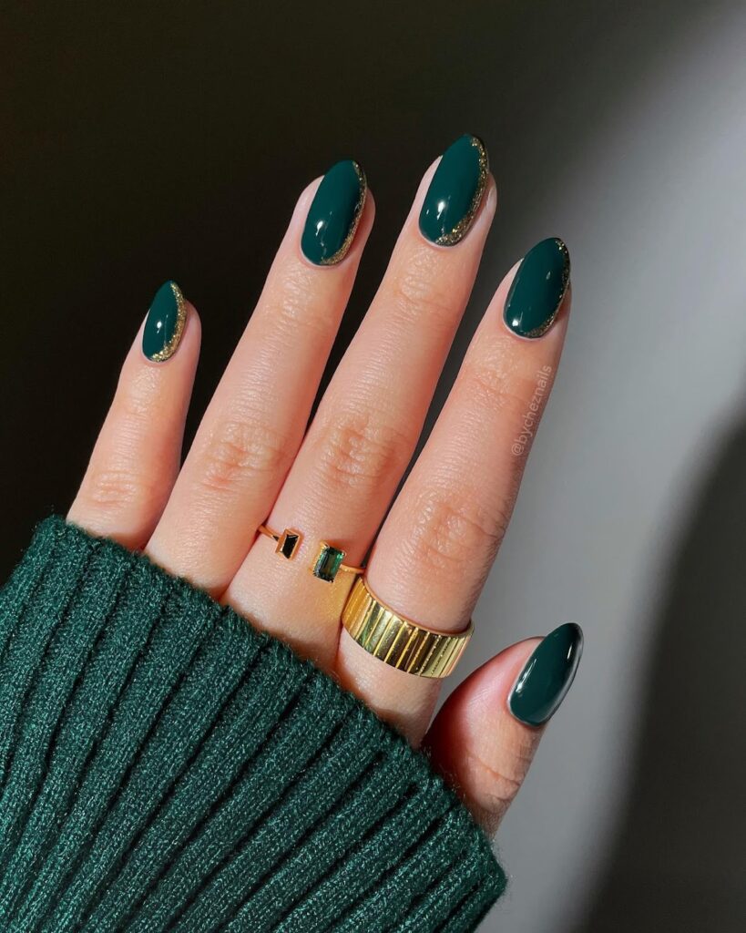 30 Latest Emerald Green Nail Designs To Try in 2024! 22