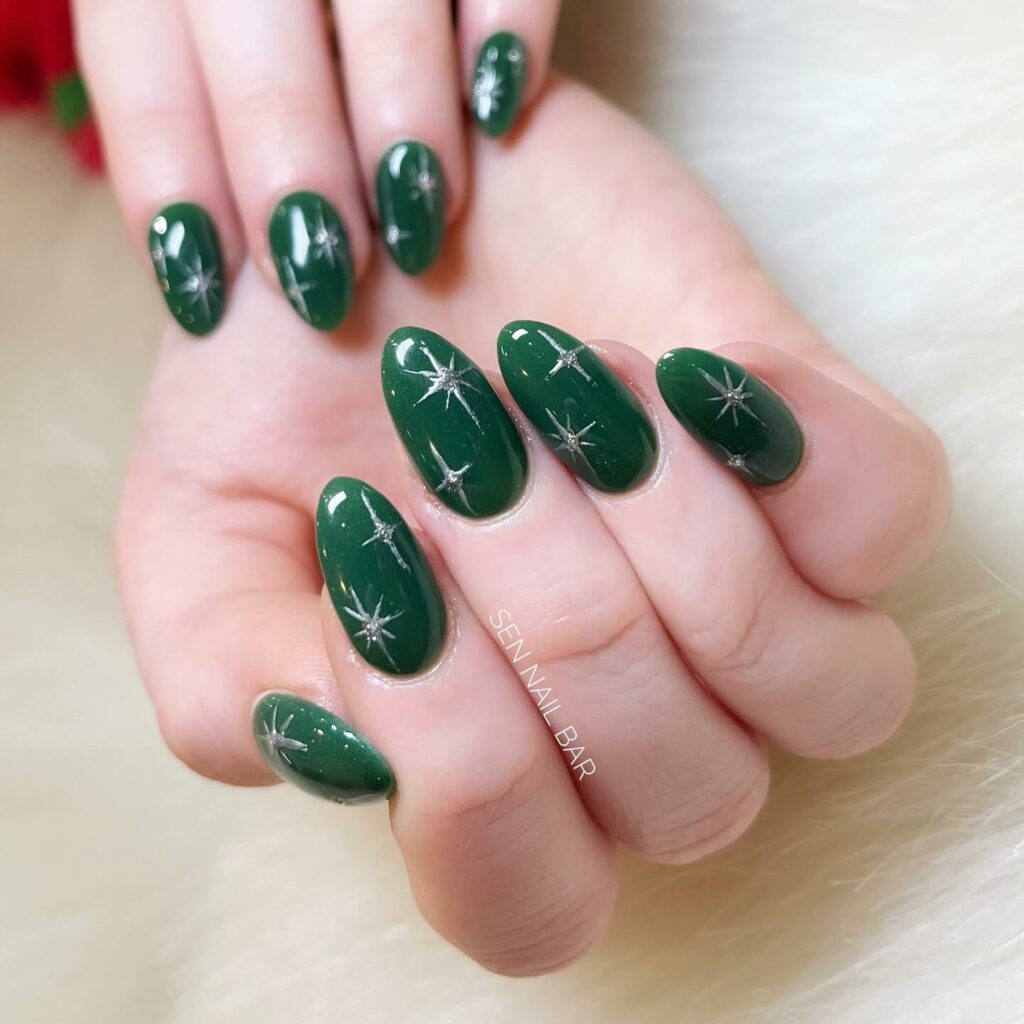 30 Latest Emerald Green Nail Designs To Try in 2024! 26