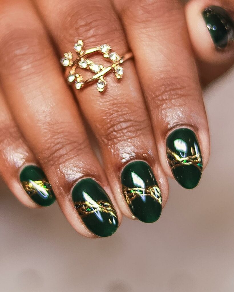 30 Latest Emerald Green Nail Designs To Try in 2024! 36