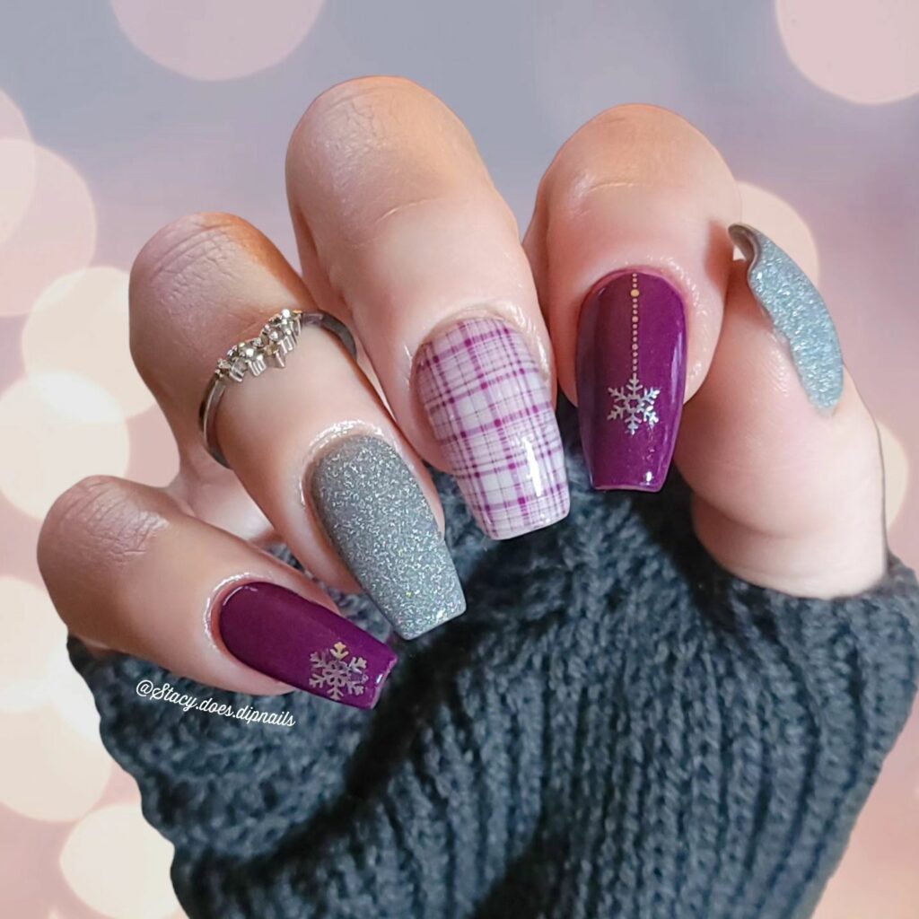 25 Latest Sweater Nail Designs To Try In 2024! 15 Winter Plaid Perfection