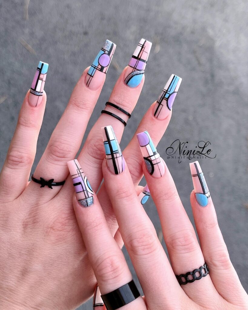 30 Latest Geometric Designs to Try In 2024! 38