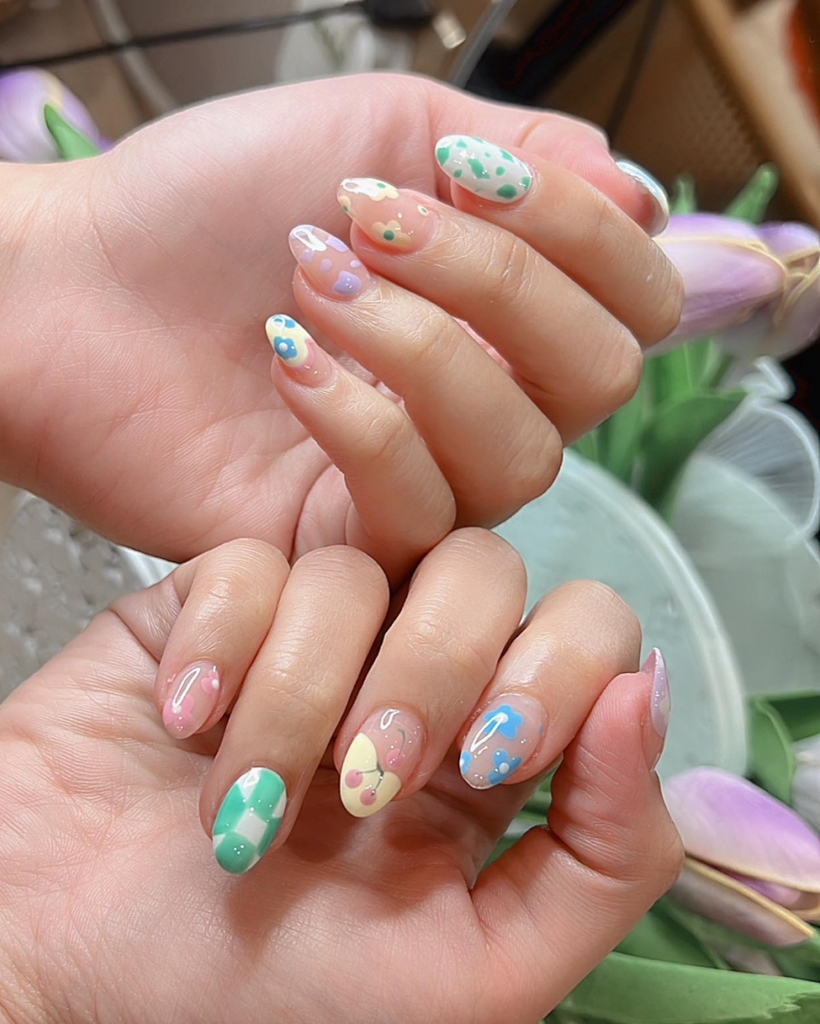 34 Latest Floral Nail Designs To Try In 2024! 25