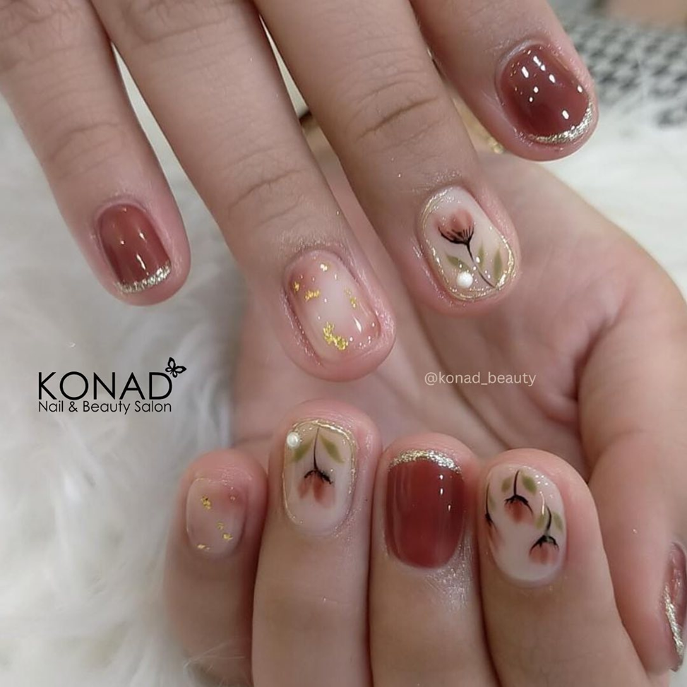 34 Latest Floral Nail Designs To Try In 2024! 41