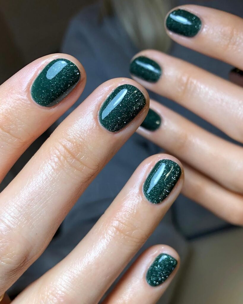 30 Latest Emerald Green Nail Designs To Try in 2024! 17